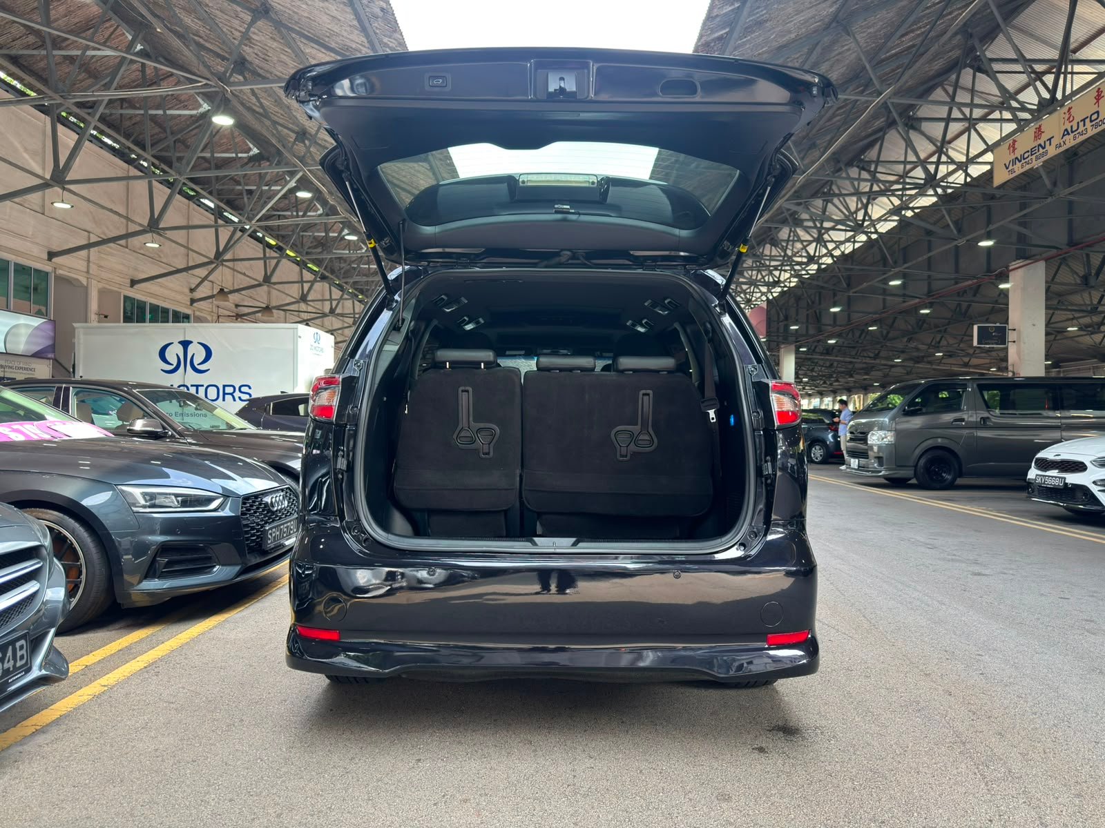 Toyota Estima Aeras Premium 2.4 photo 11